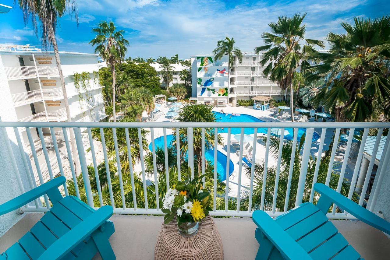 Margaritaville Beach Resort Grand Cayman George Town Exteriör bild